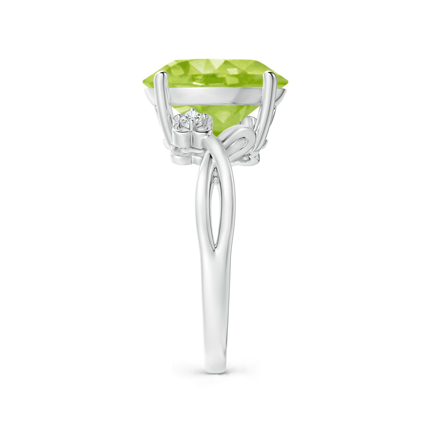 AA - Peridot / 4.55 CT / 14 KT White Gold