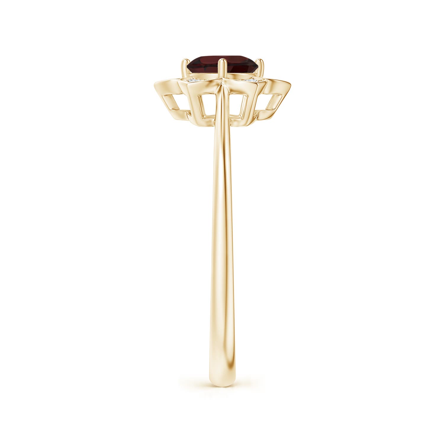 A - Garnet / 0.66 CT / 14 KT Yellow Gold