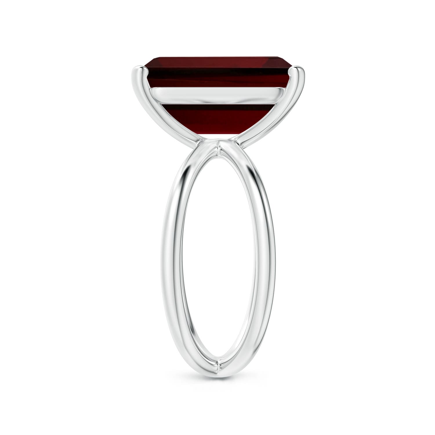 AA - Garnet / 8.5 CT / 14 KT White Gold