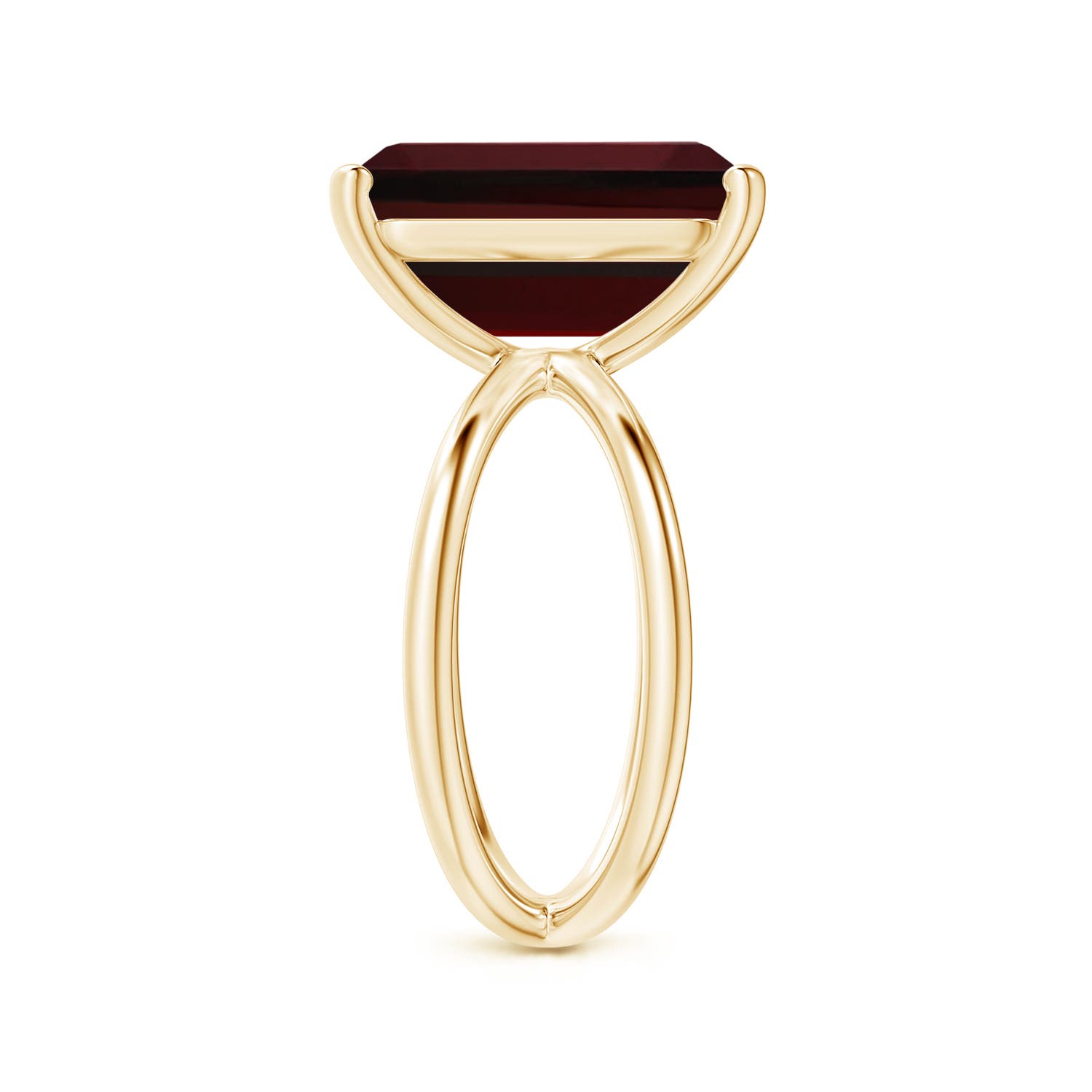 AAA - Garnet / 8.5 CT / 14 KT Yellow Gold