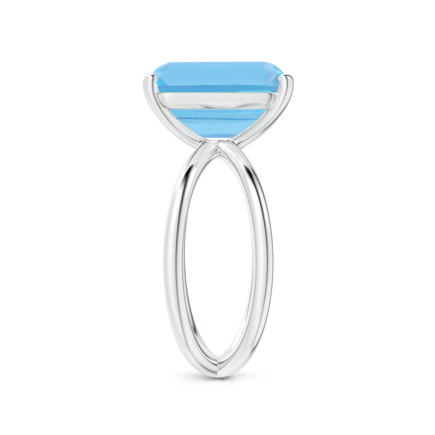 A - Swiss Blue Topaz / 7.2 CT / 14 KT White Gold