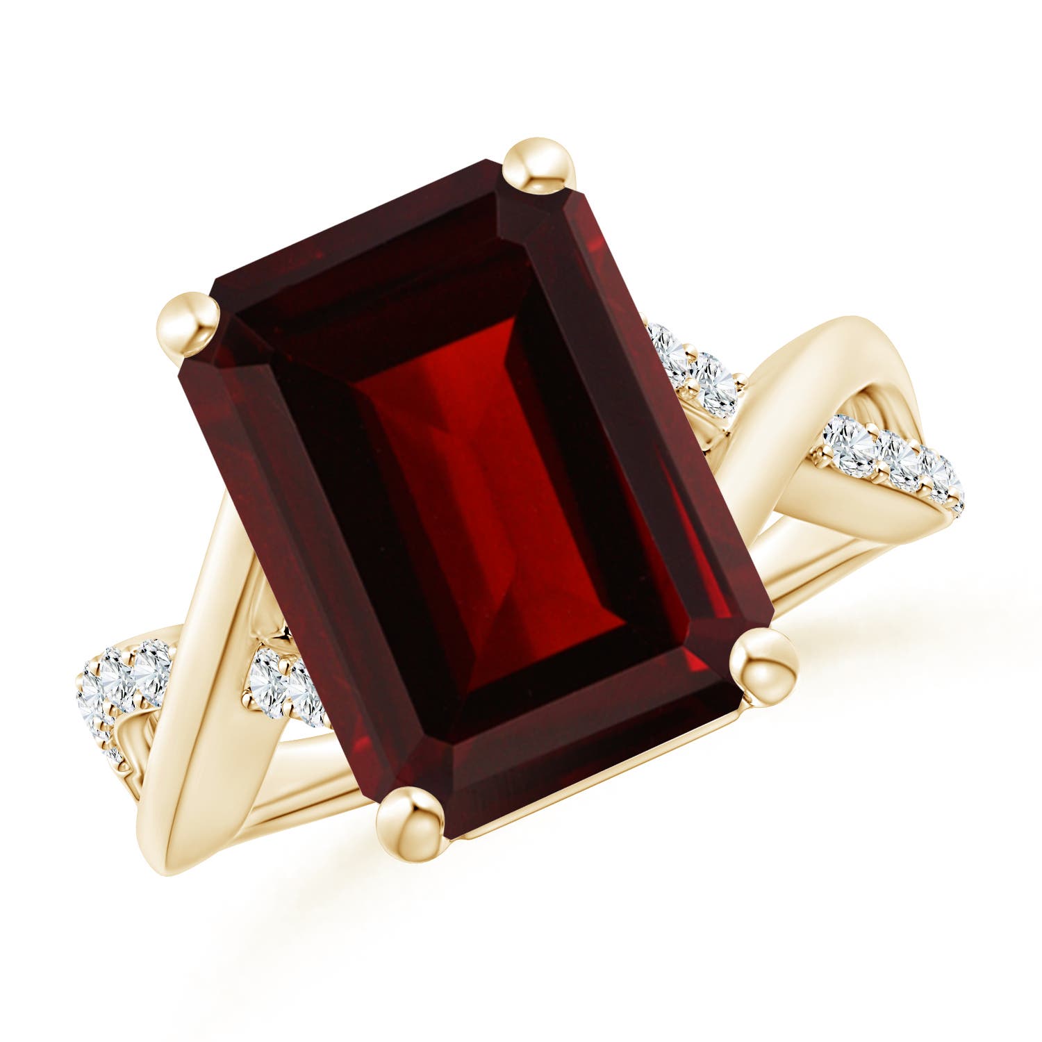 AA - Garnet / 8.7 CT / 14 KT Yellow Gold