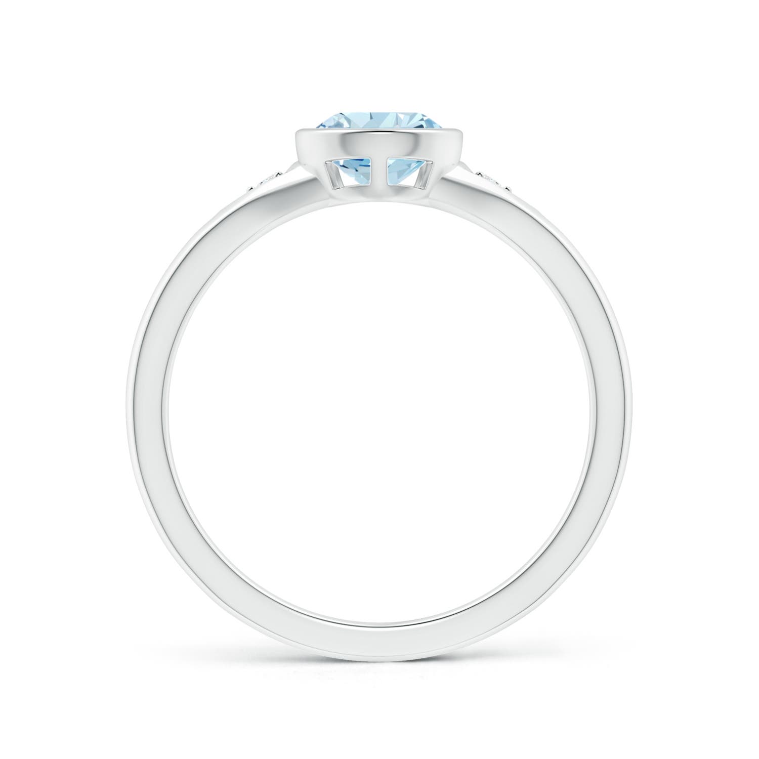 AA - Aquamarine / 0.87 CT / 14 KT White Gold