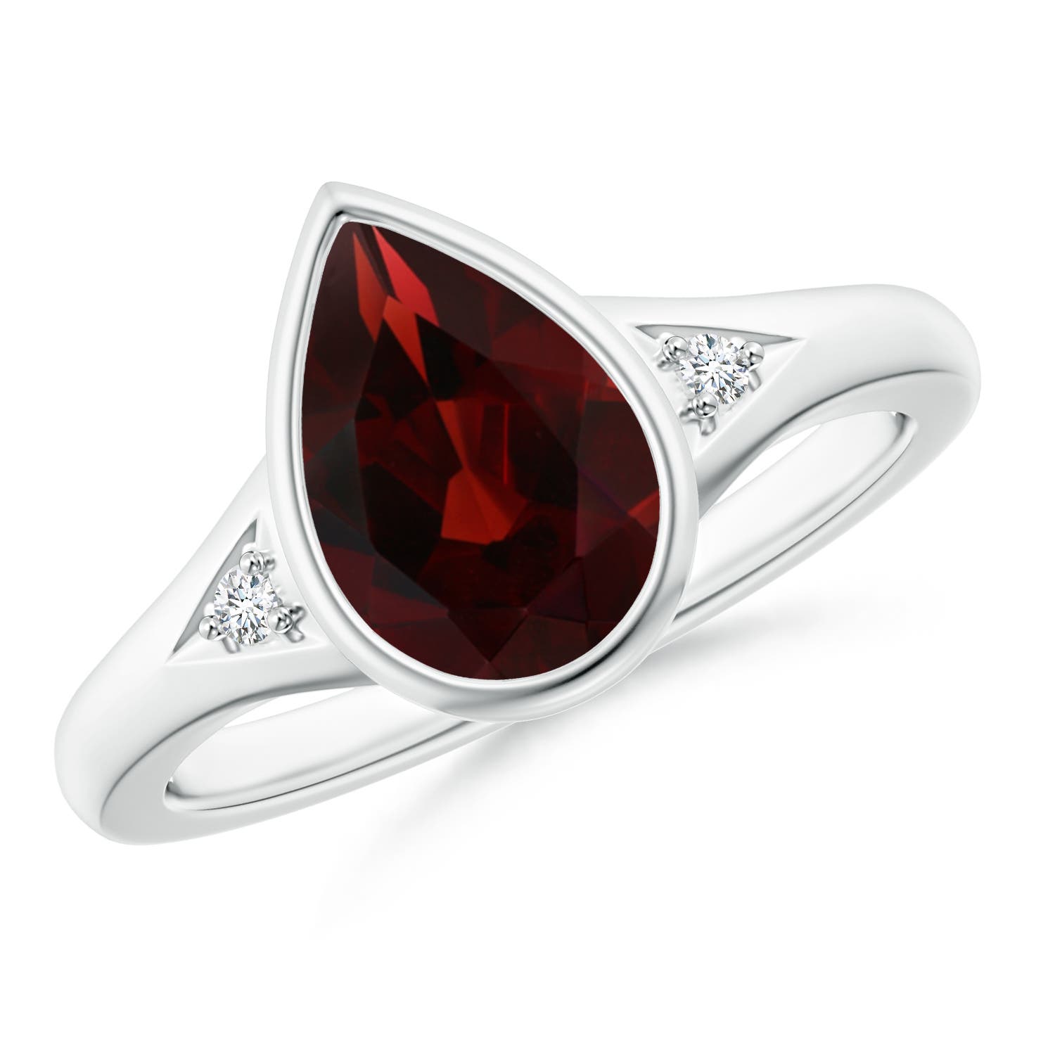 AA - Garnet / 2.12 CT / 14 KT White Gold