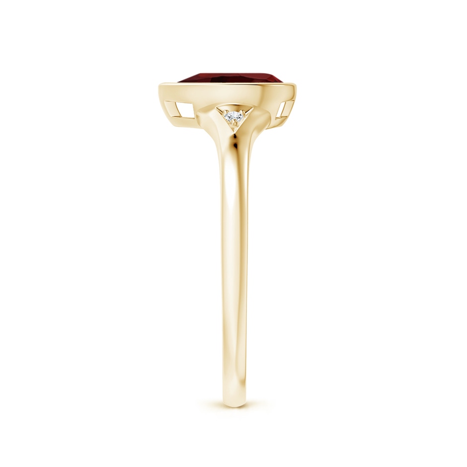 8x6mm AAA Bezel-Set Pear-Shaped Garnet Ring with Diamonds in Yellow Gold side 299
