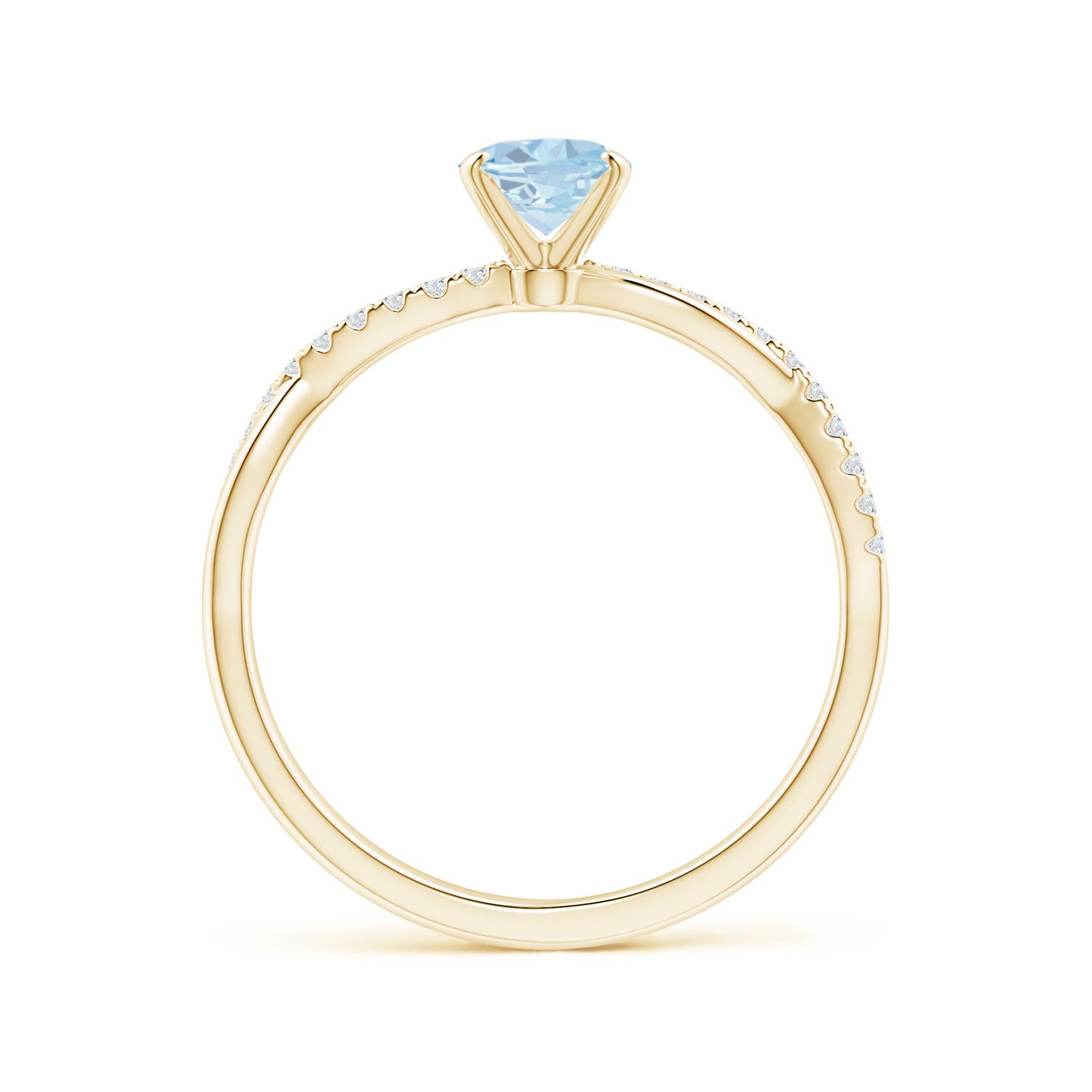 A - Aquamarine / 0.71 CT / 14 KT Yellow Gold