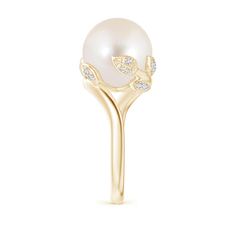 12mm AAAA Freshwater Pearl Olive Leaf Bypass Ring in Yellow Gold side 2