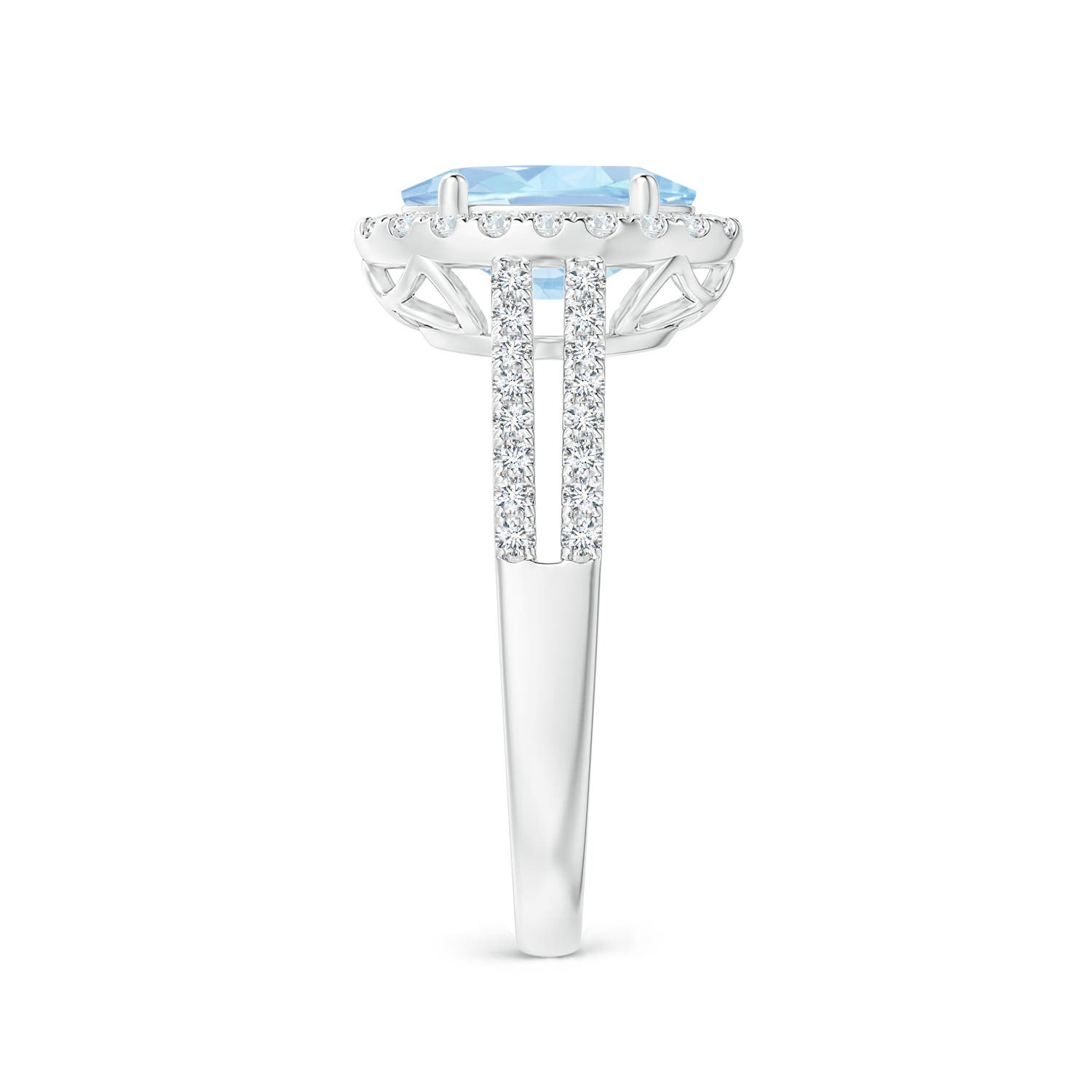 AA - Aquamarine / 1.88 CT / 14 KT White Gold