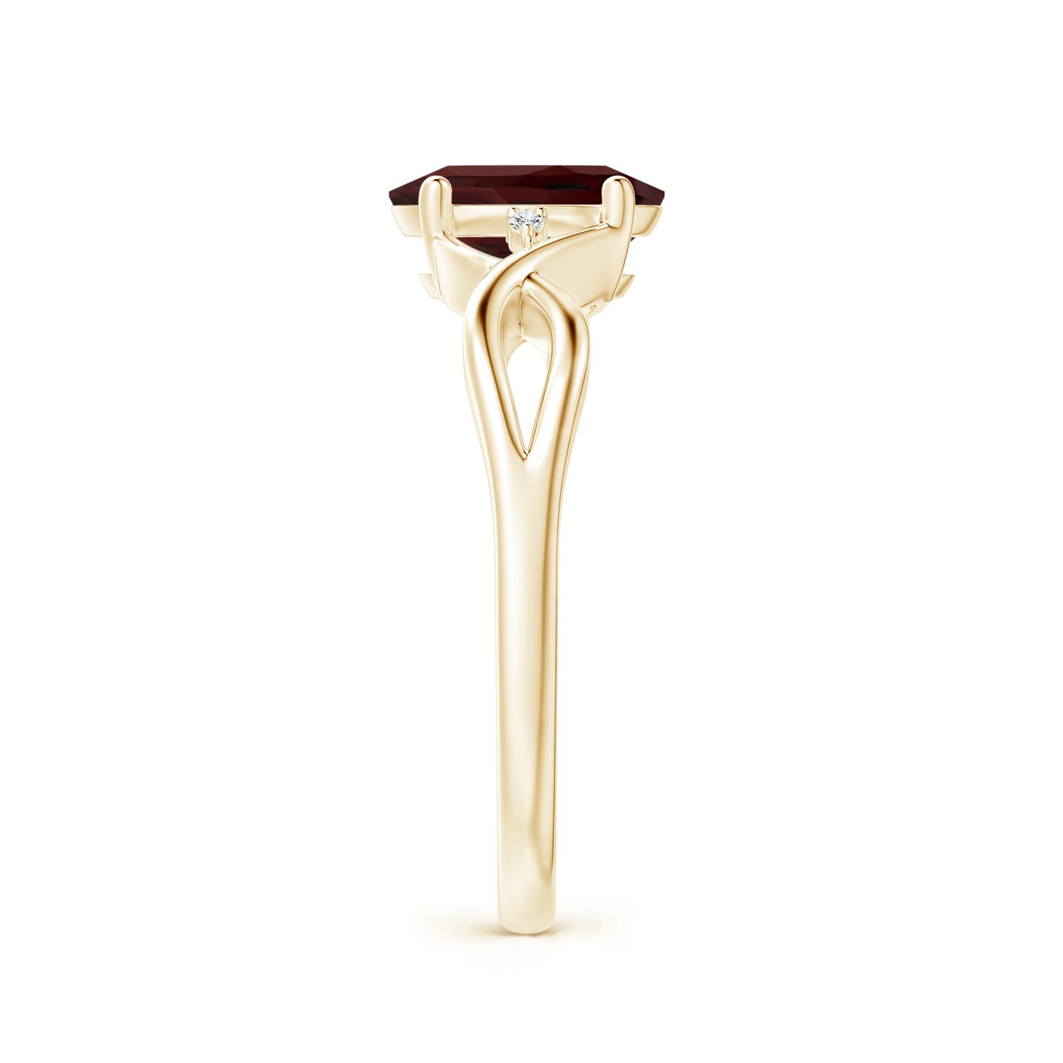 AA - Garnet / 1.46 CT / 14 KT Yellow Gold