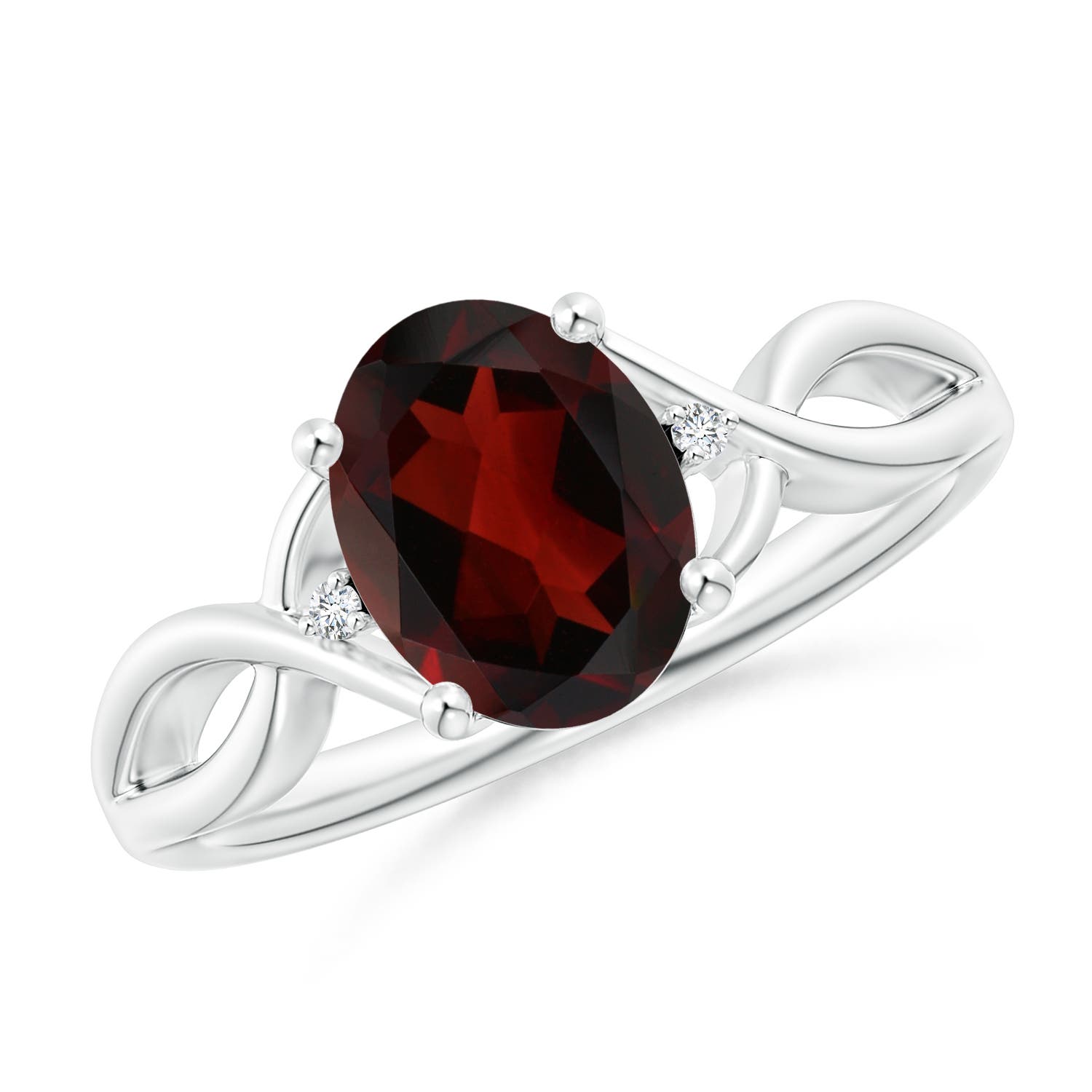 AA - Garnet / 2.02 CT / 14 KT White Gold