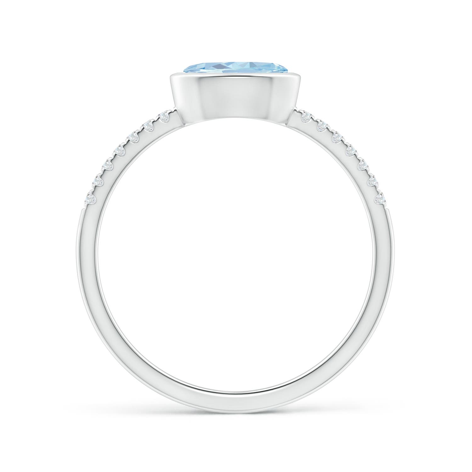 A - Aquamarine / 0.67 CT / 14 KT White Gold