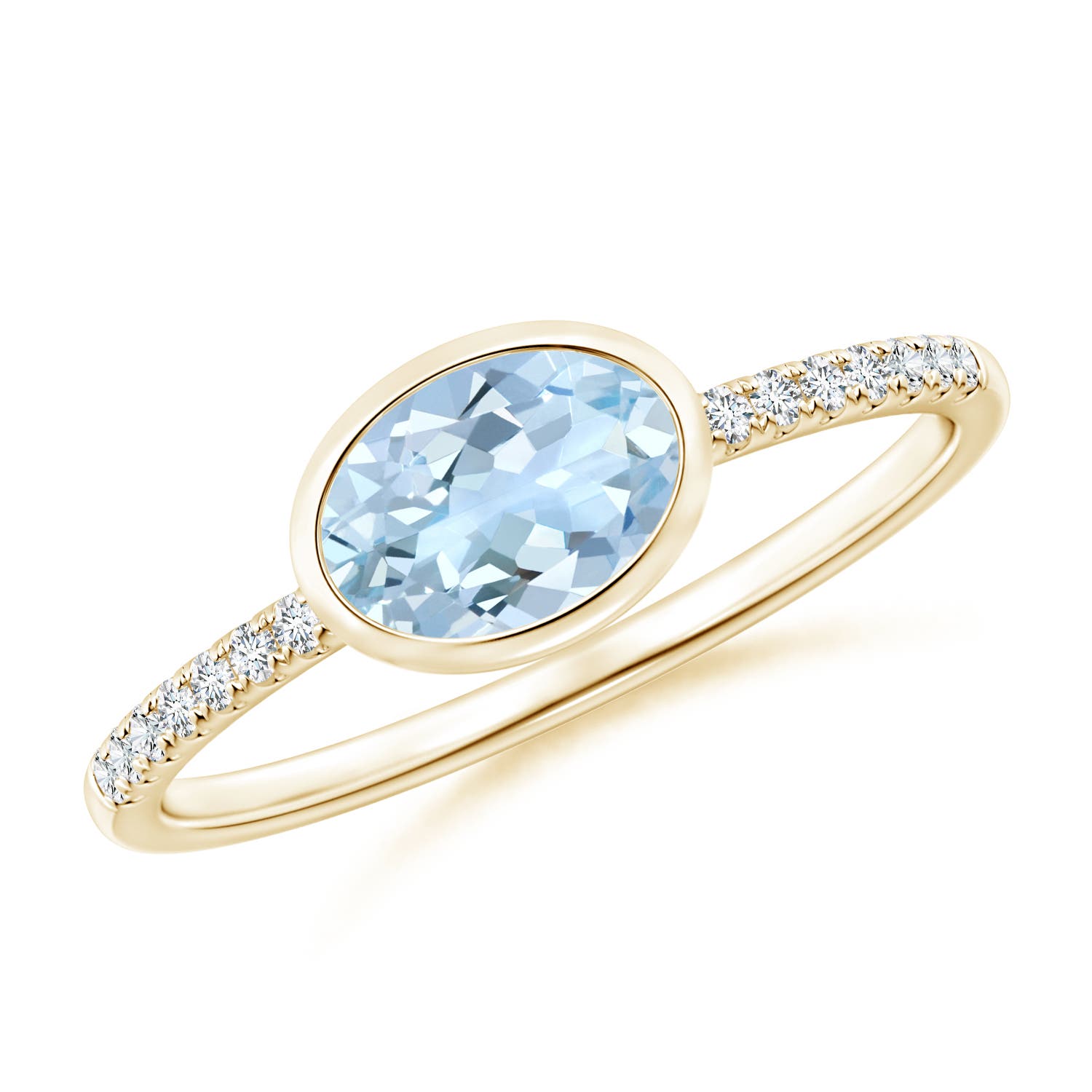 AA - Aquamarine / 0.67 CT / 14 KT Yellow Gold