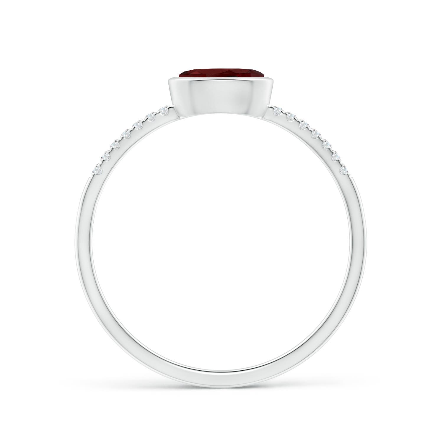 AAA - Garnet / 0.59 CT / 14 KT White Gold