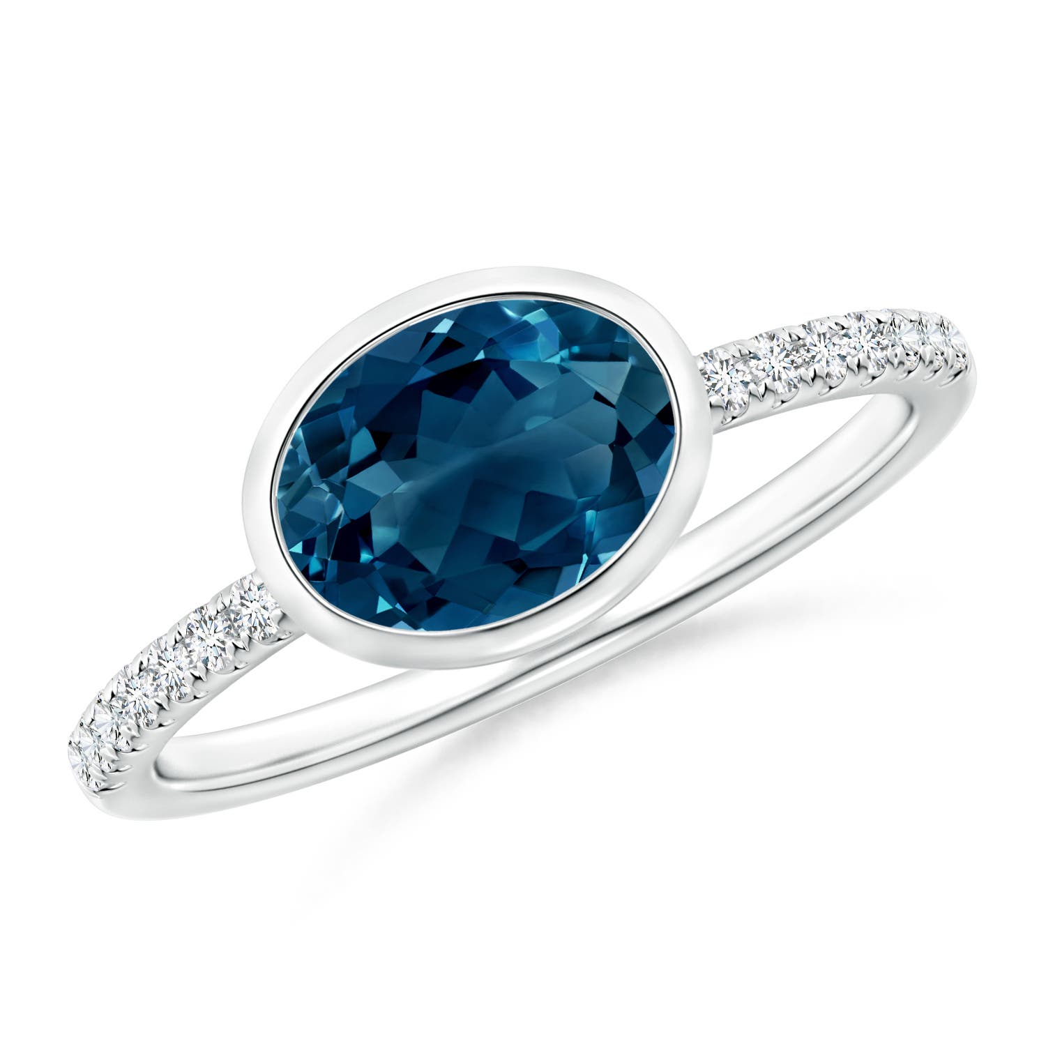 AAAA - London Blue Topaz / 1.58 CT / 14 KT White Gold