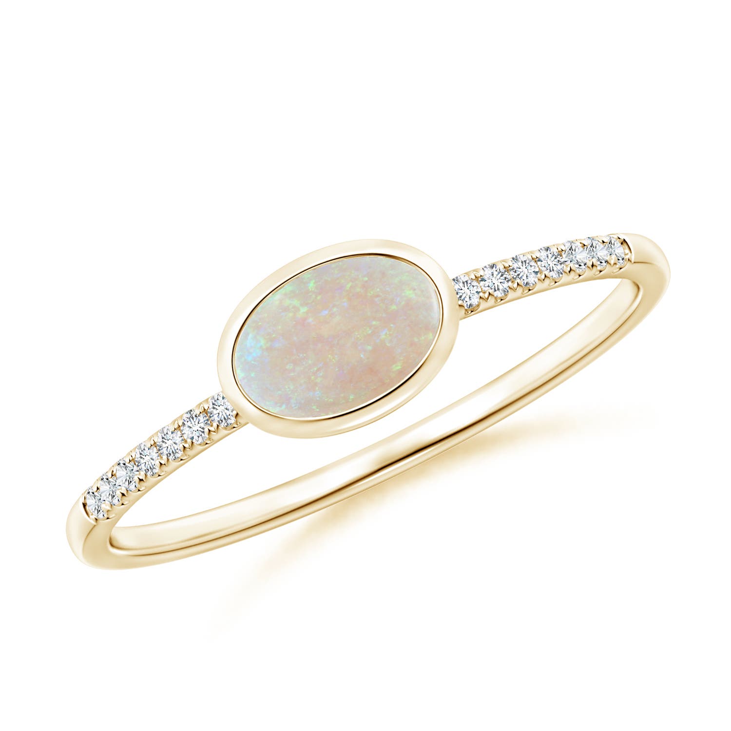 AA - Opal / 0.32 CT / 14 KT Yellow Gold