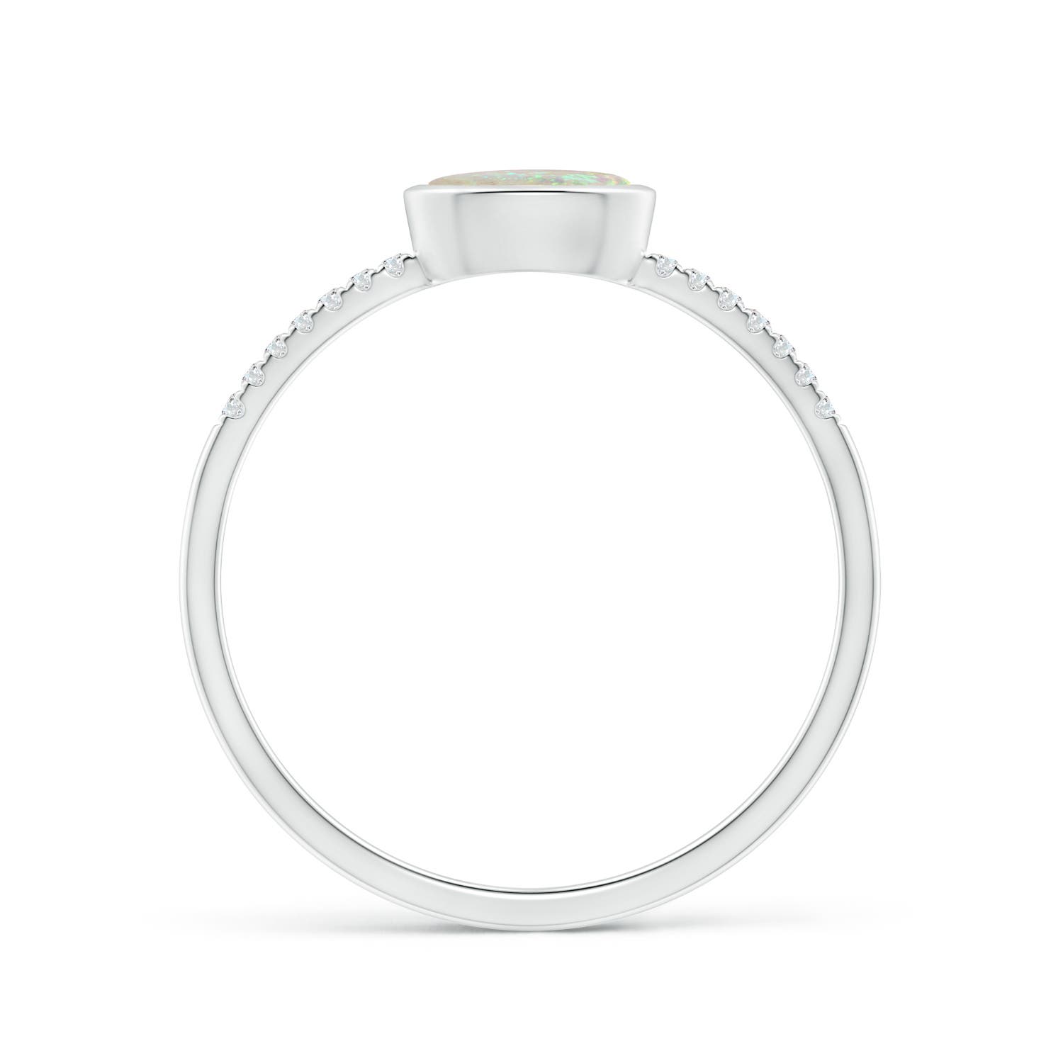 AAA - Opal / 0.32 CT / 14 KT White Gold