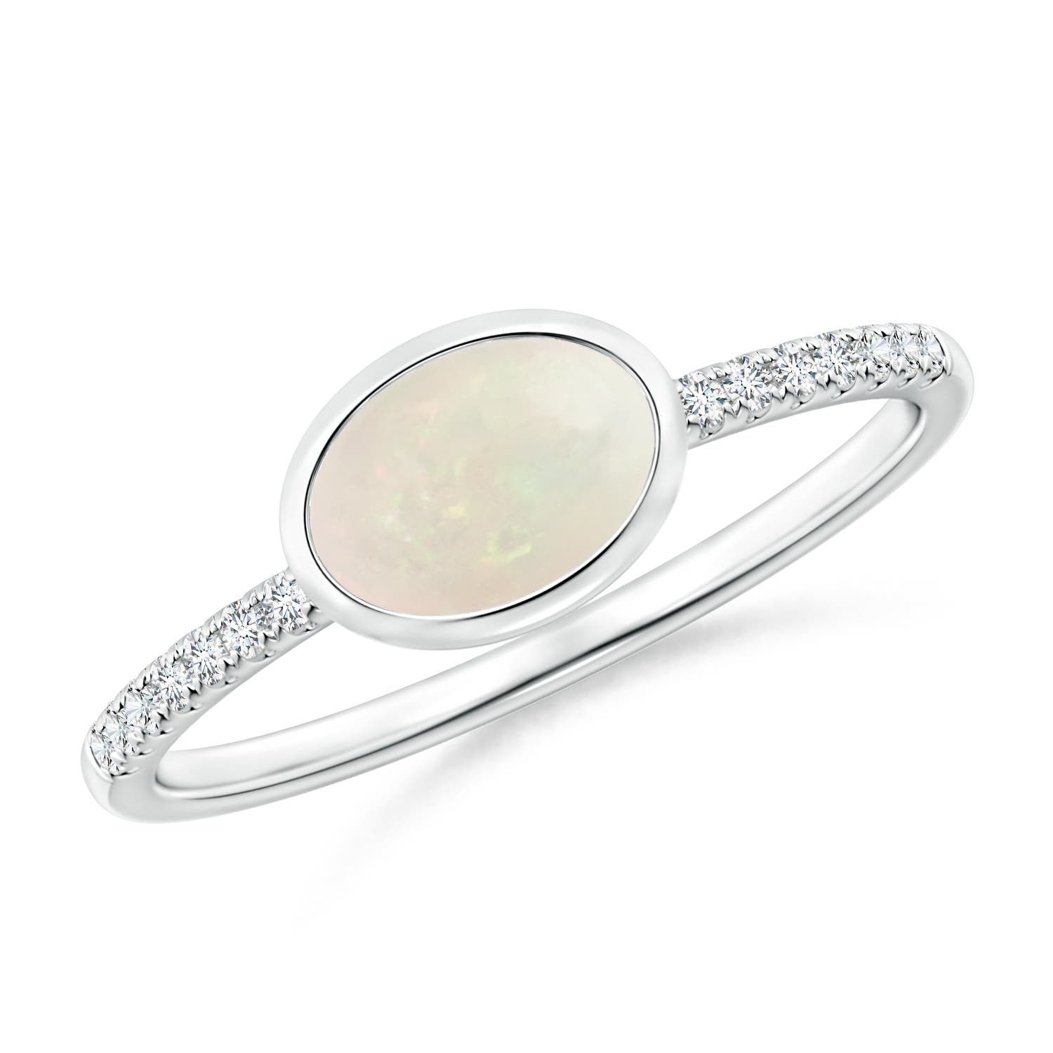 A - Opal / 0.52 CT / 14 KT White Gold