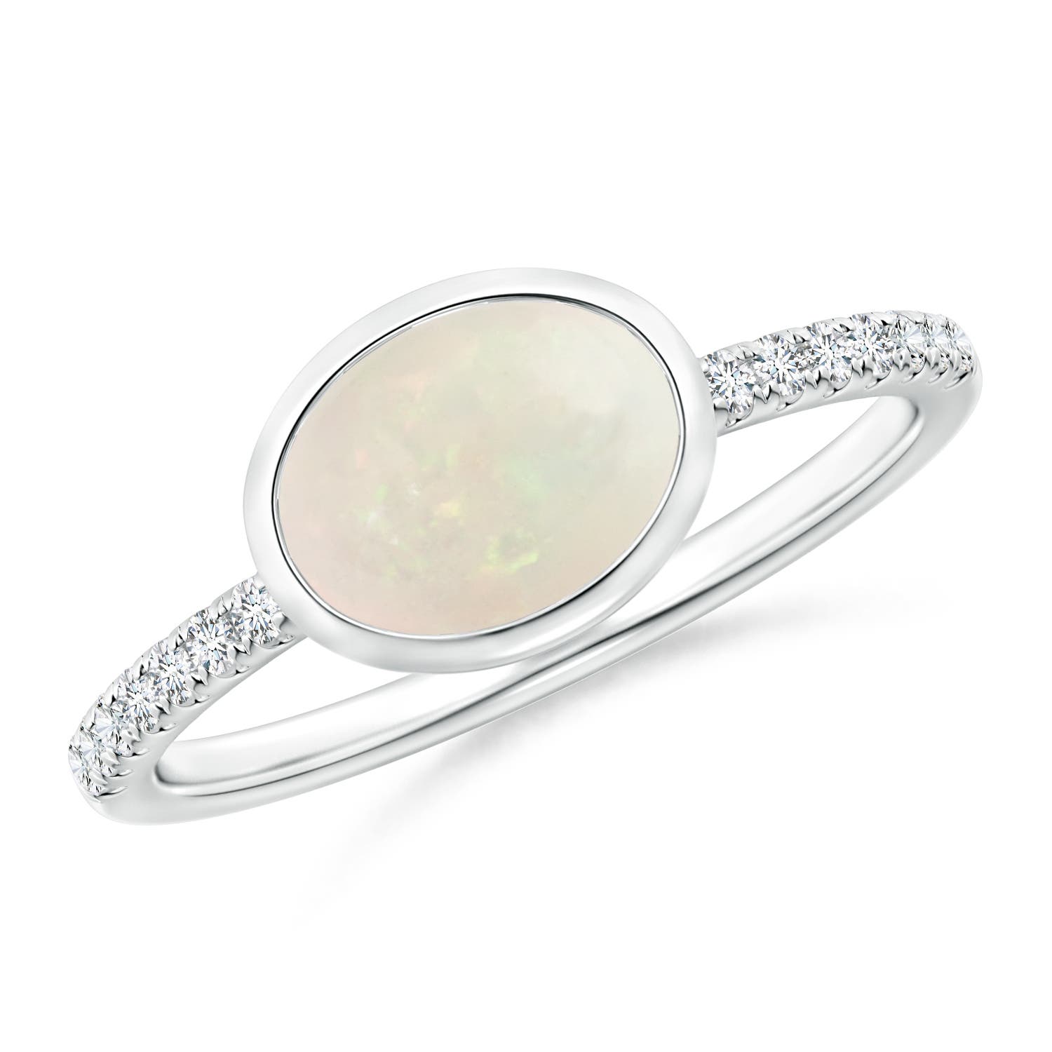 A - Opal / 0.88 CT / 14 KT White Gold