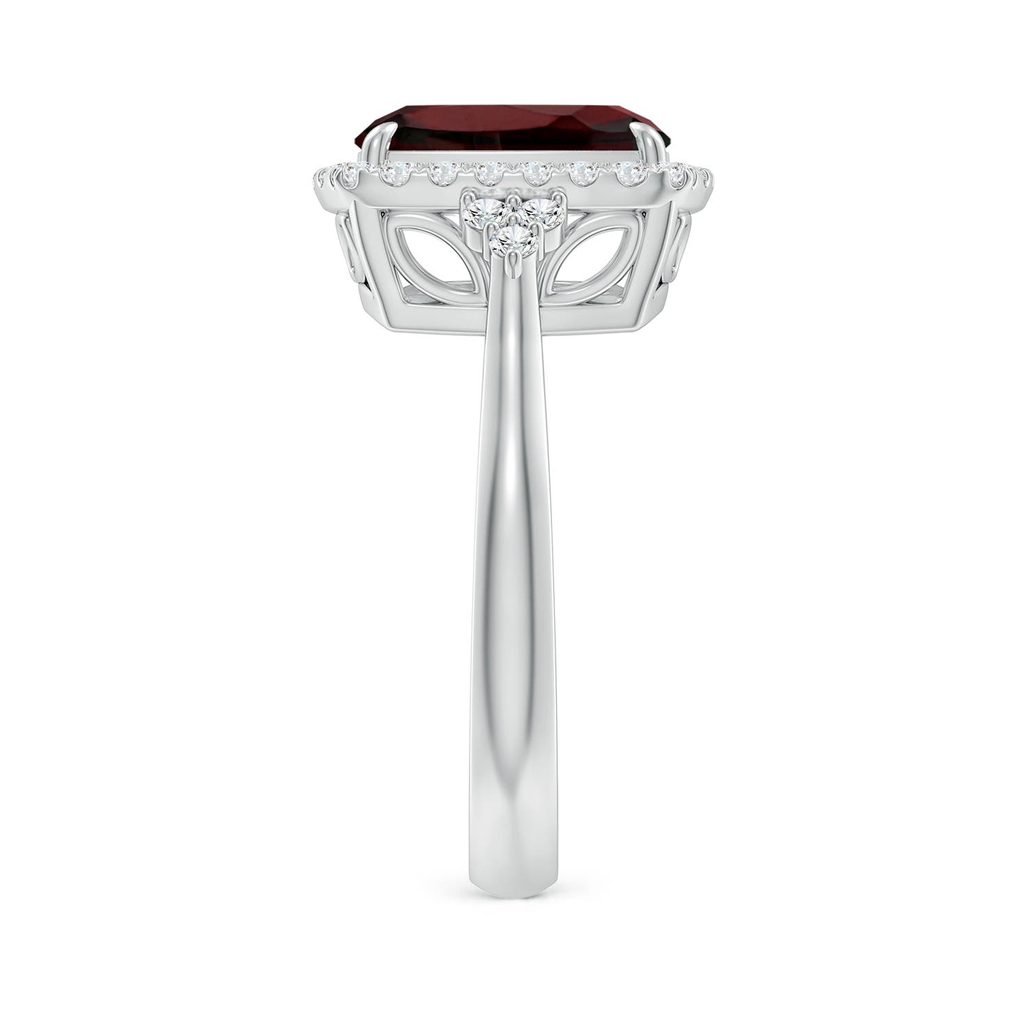 AA - Garnet / 3.7 CT / 14 KT White Gold