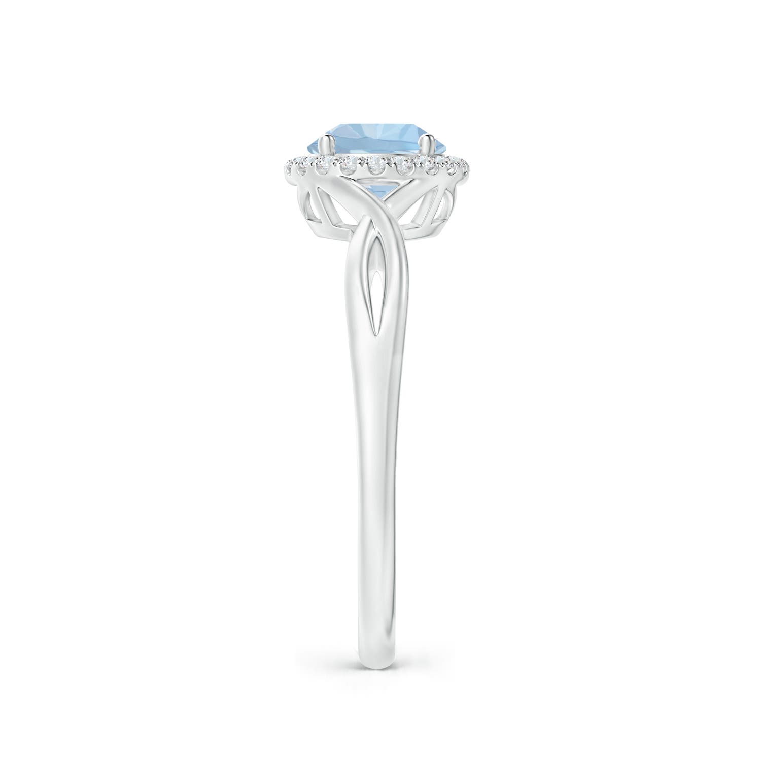 AA - Aquamarine / 0.82 CT / 14 KT White Gold