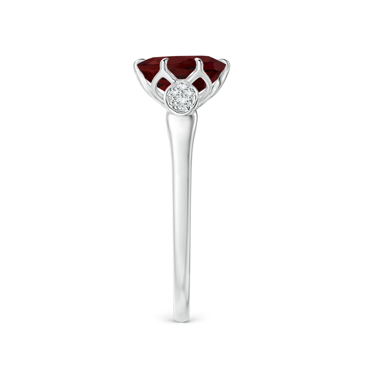 AAA - Garnet / 1.54 CT / 14 KT White Gold