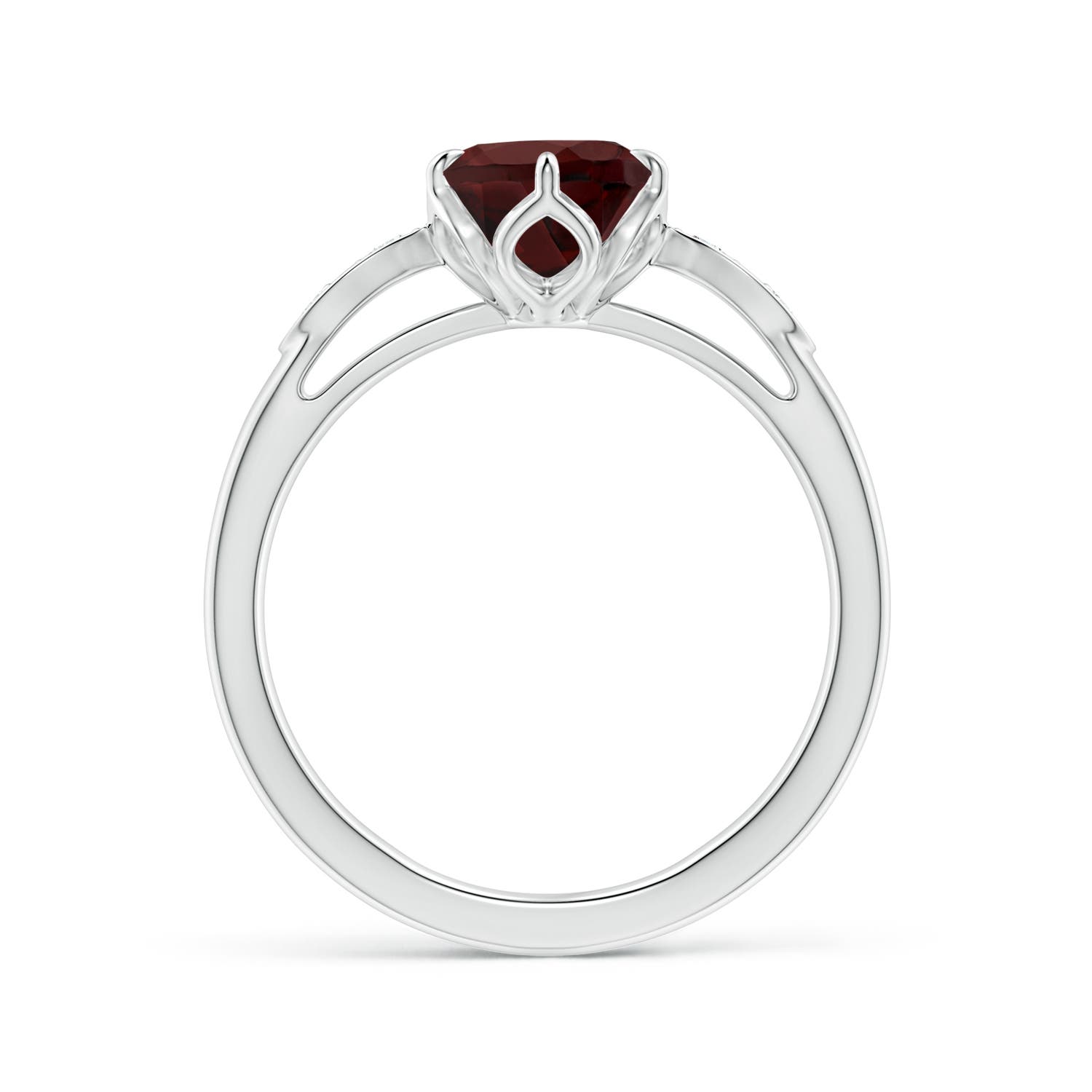 AA - Garnet / 2.11 CT / 14 KT White Gold