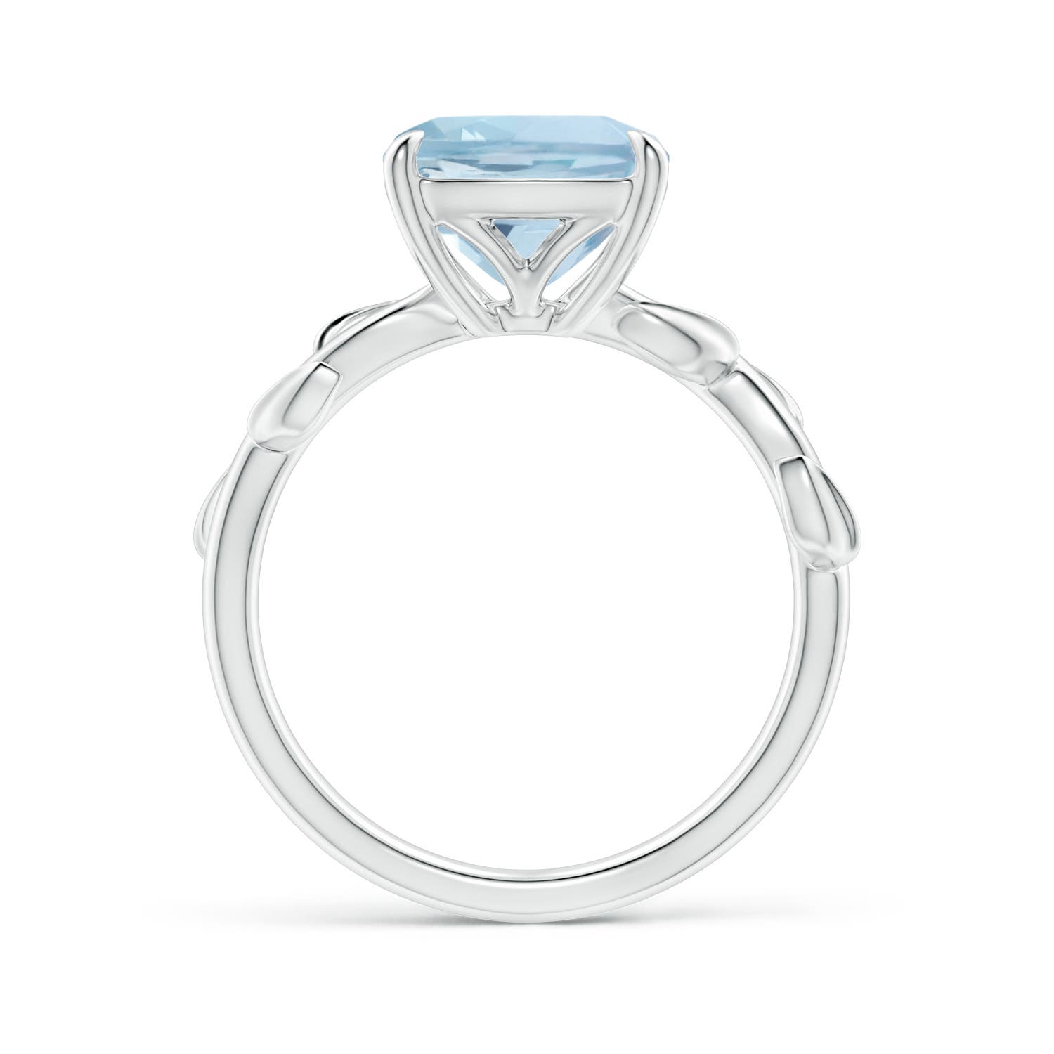 AA - Aquamarine / 2.7 CT / 14 KT White Gold