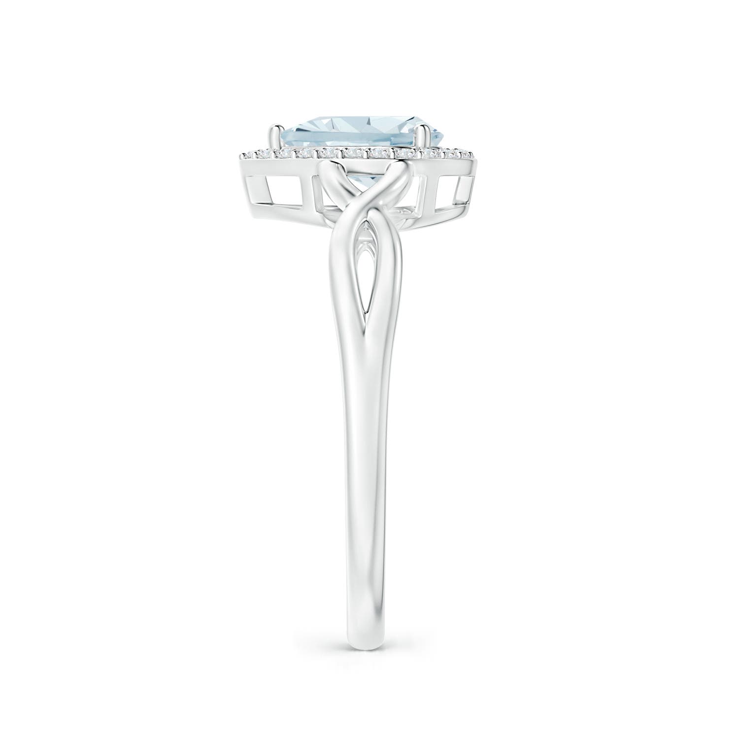 A - Aquamarine / 0.68 CT / 14 KT White Gold