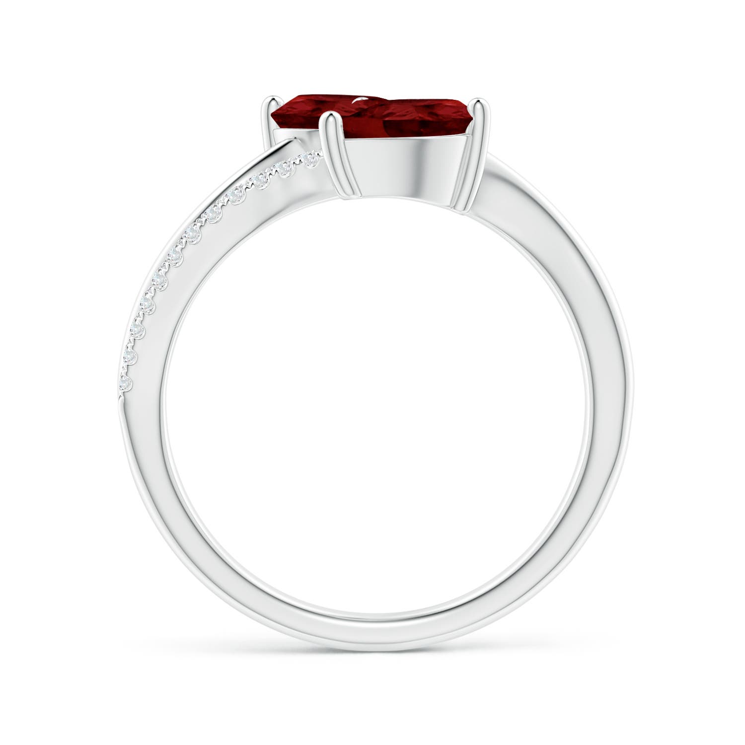 AA - Garnet / 2.75 CT / 14 KT White Gold