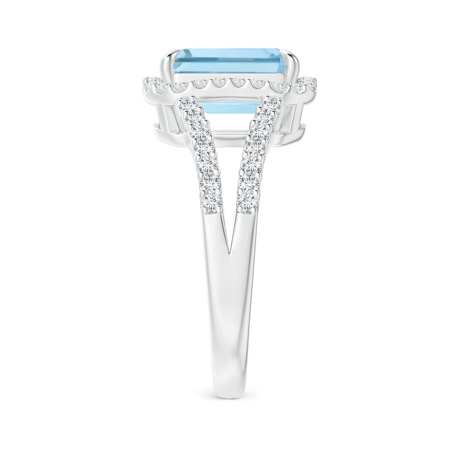 AAA - Aquamarine / 3.43 CT / 14 KT White Gold