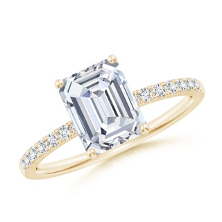 8x6mm GVS2 Emerald-Cut Diamond Engagement Ring with Diamonds in Yellow Gold