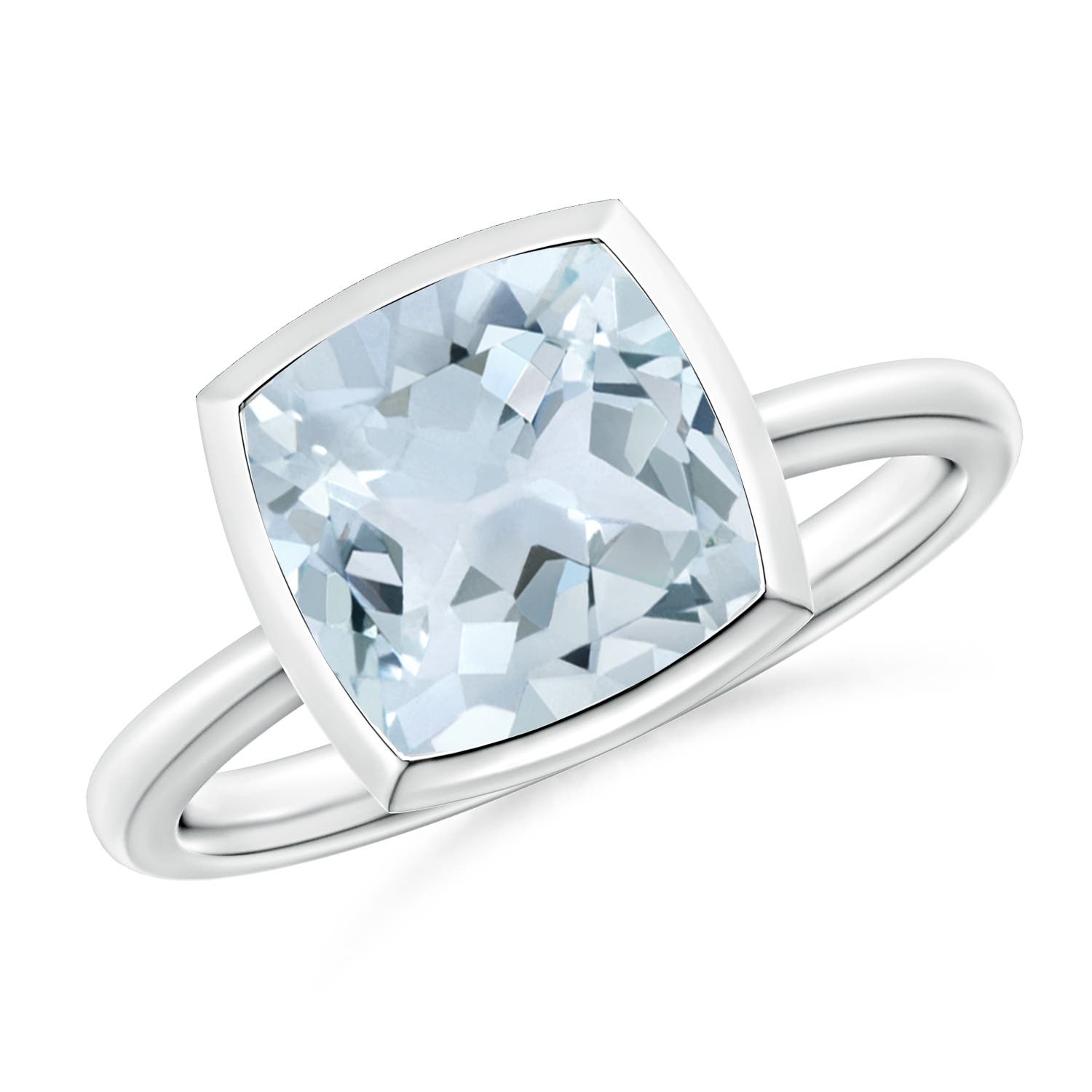 A - Aquamarine / 2.7 CT / 14 KT White Gold