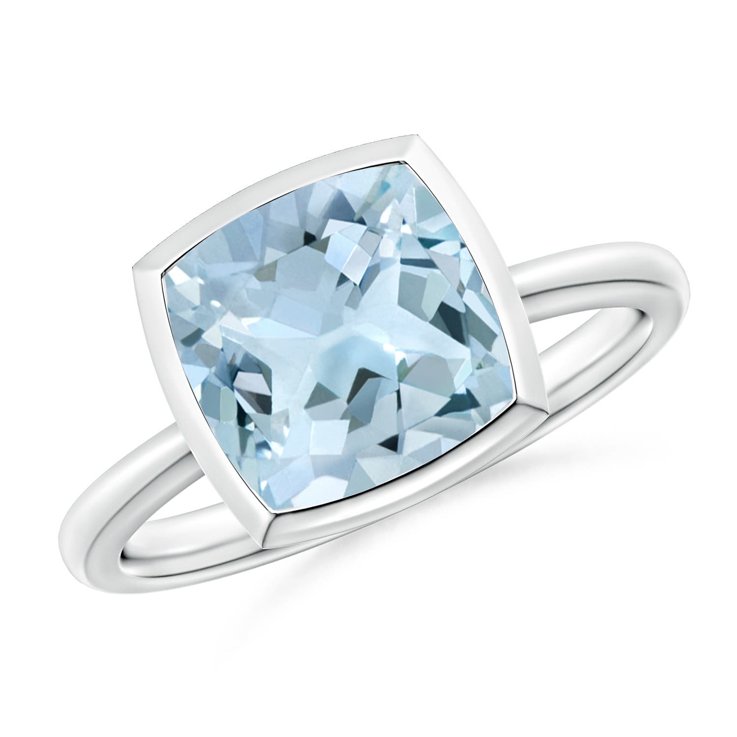 AA - Aquamarine / 2.7 CT / 14 KT White Gold