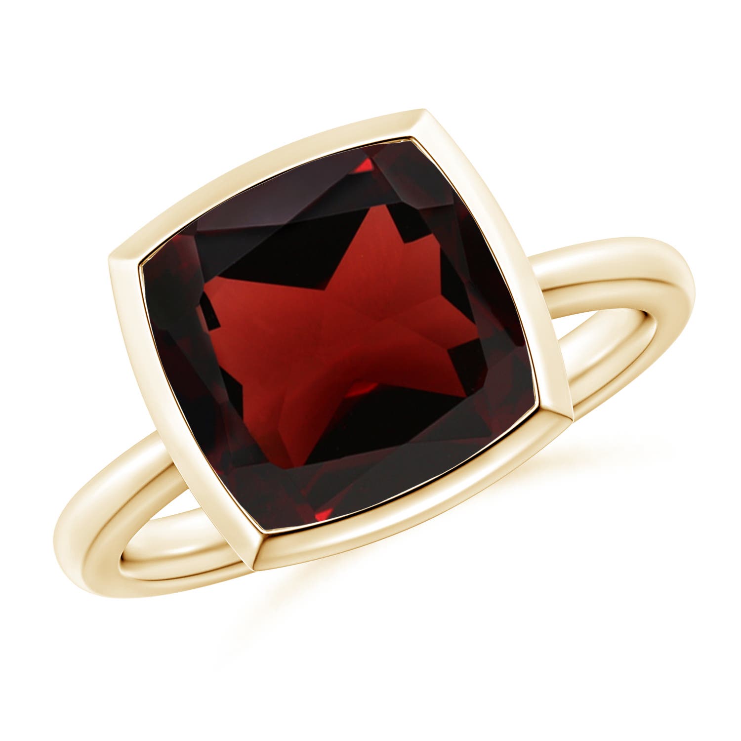 AA - Garnet / 4.2 CT / 14 KT Yellow Gold