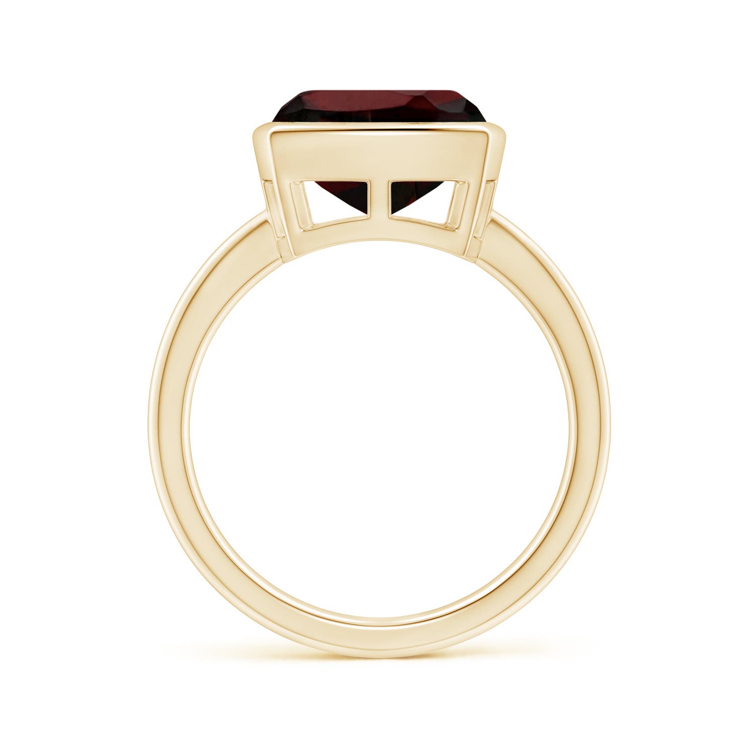 AA - Garnet / 4.2 CT / 14 KT Yellow Gold