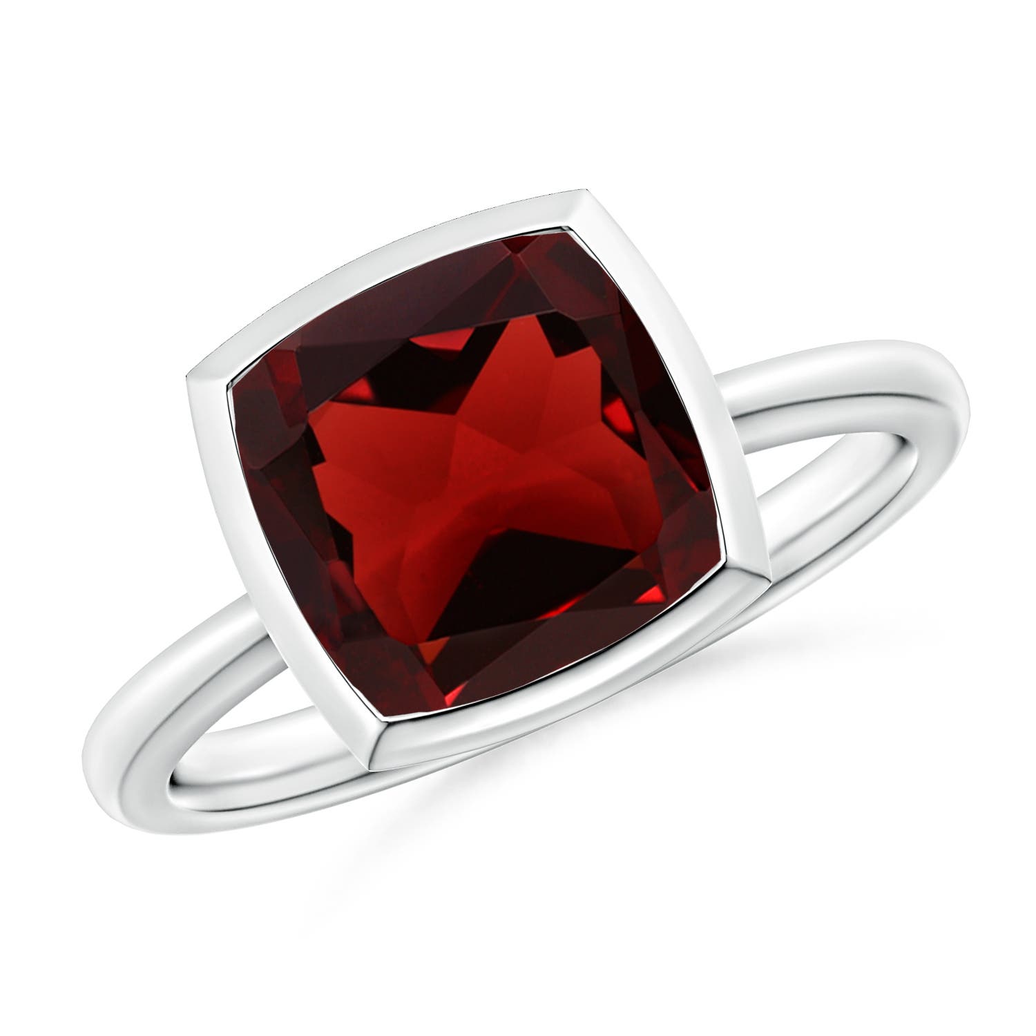 AAA - Garnet / 3.6 CT / 14 KT White Gold