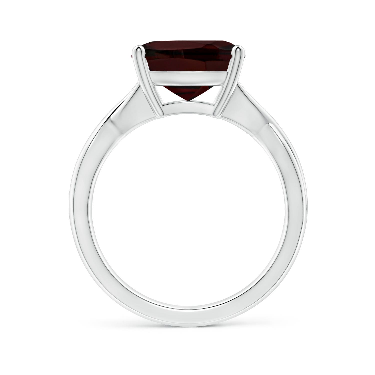 A - Garnet / 4.2 CT / 14 KT White Gold