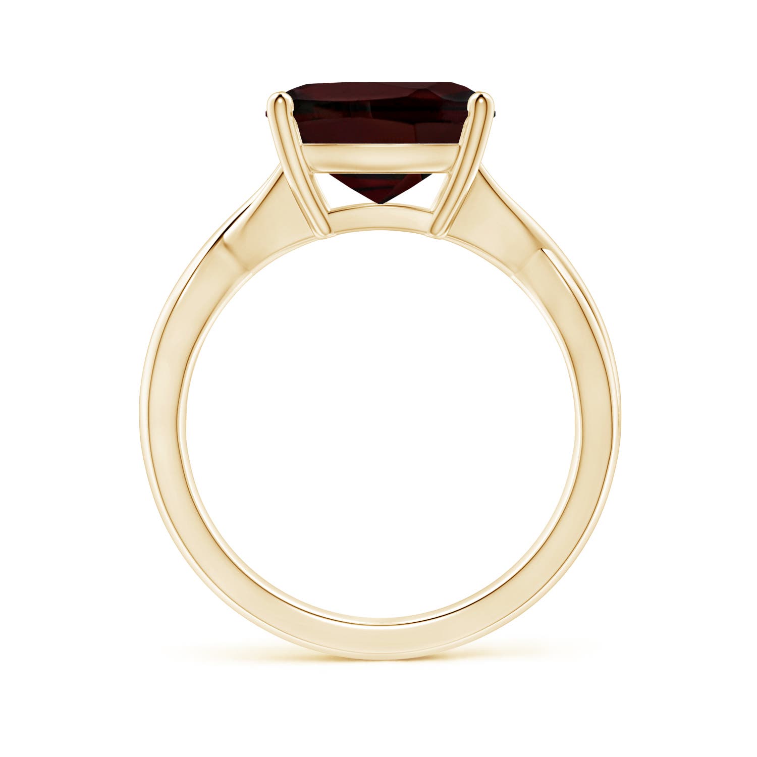 A - Garnet / 4.2 CT / 14 KT Yellow Gold