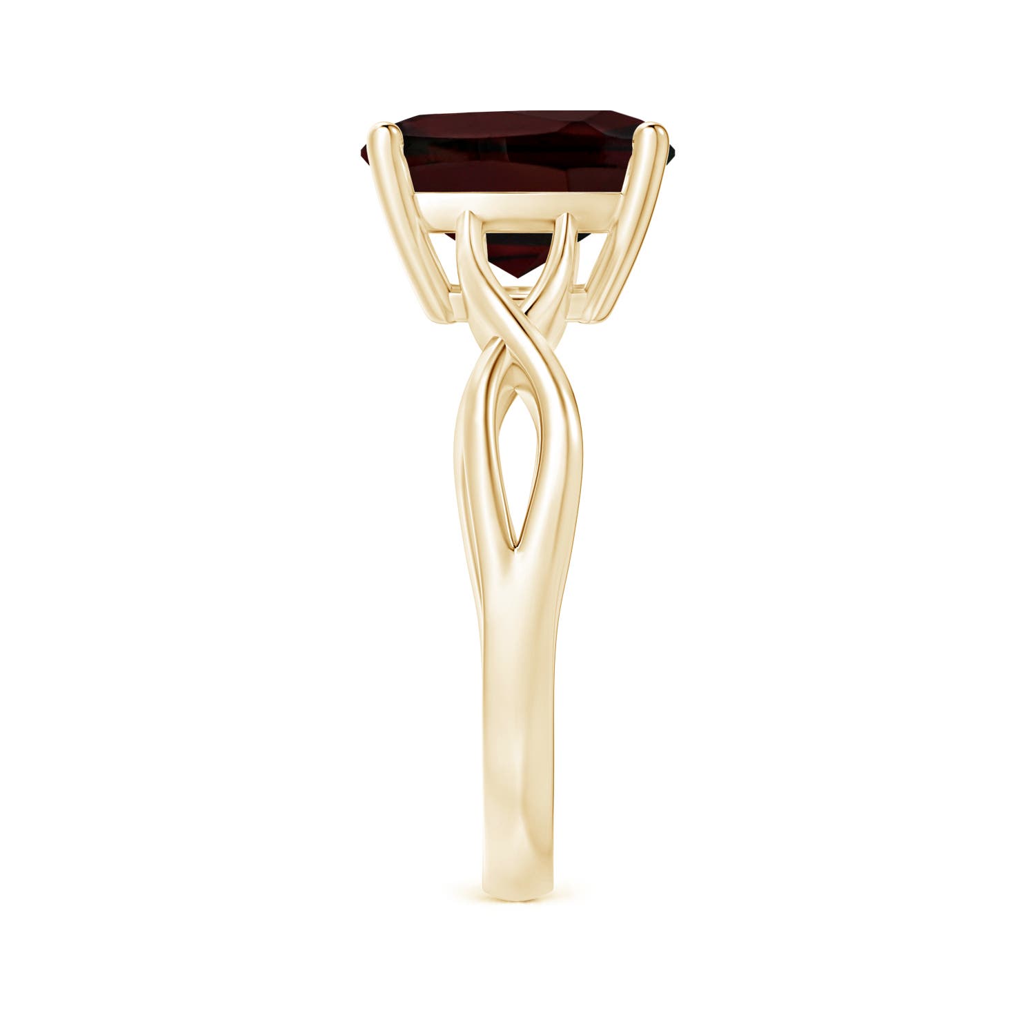 A - Garnet / 4.2 CT / 14 KT Yellow Gold