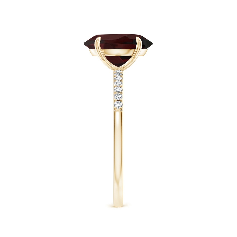 10x8mm A Claw-Set Oval Garnet Ring with Diamonds in Yellow Gold side-2