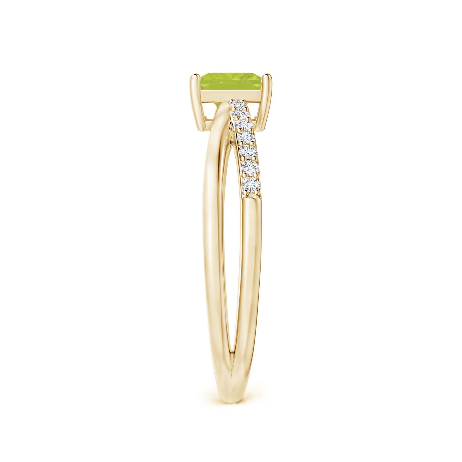 A - Peridot / 0.82 CT / 14 KT Yellow Gold