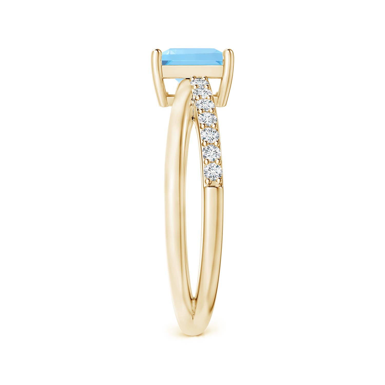 A - Swiss Blue Topaz / 1.55 CT / 14 KT Yellow Gold