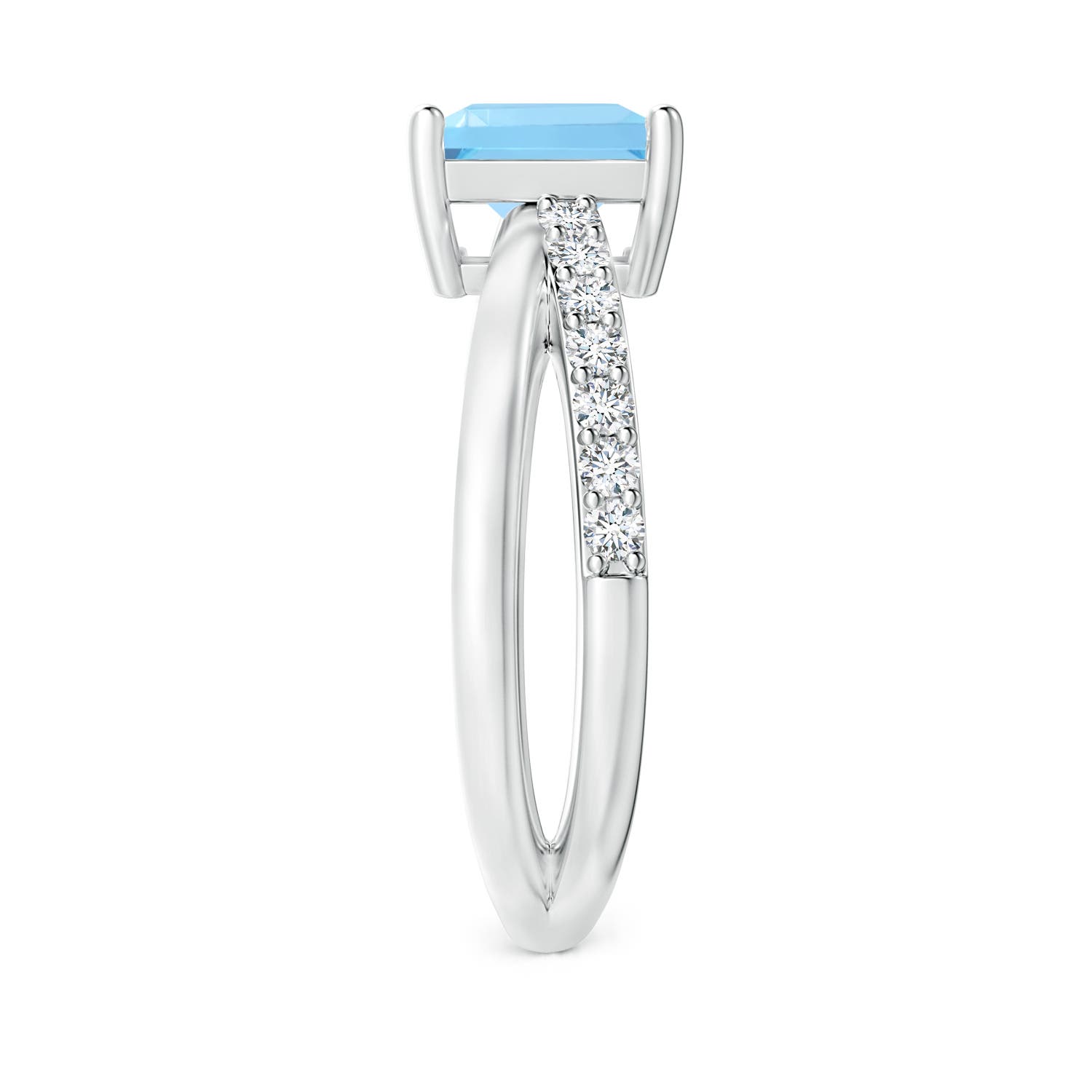 A - Swiss Blue Topaz / 2.45 CT / 14 KT White Gold