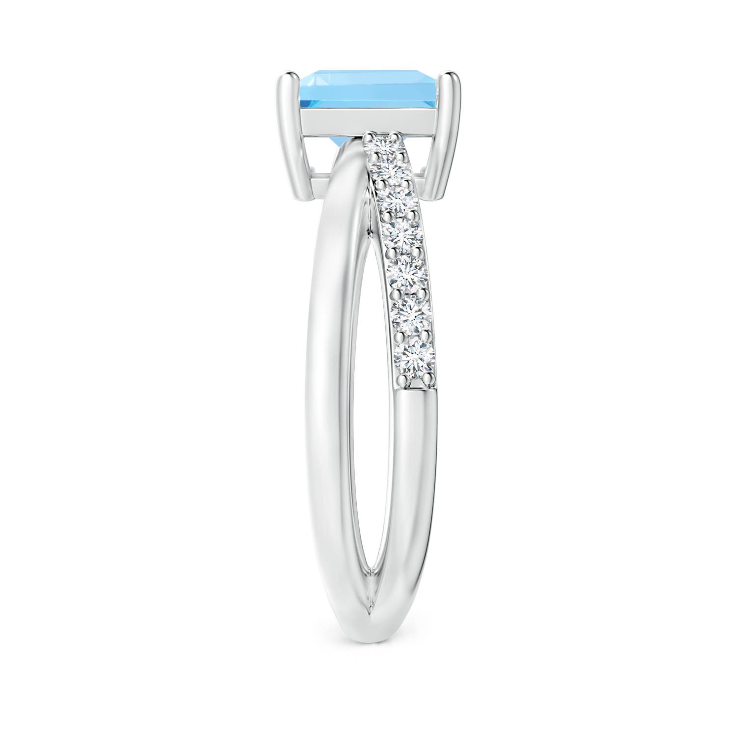 AA - Swiss Blue Topaz / 2.45 CT / 14 KT White Gold