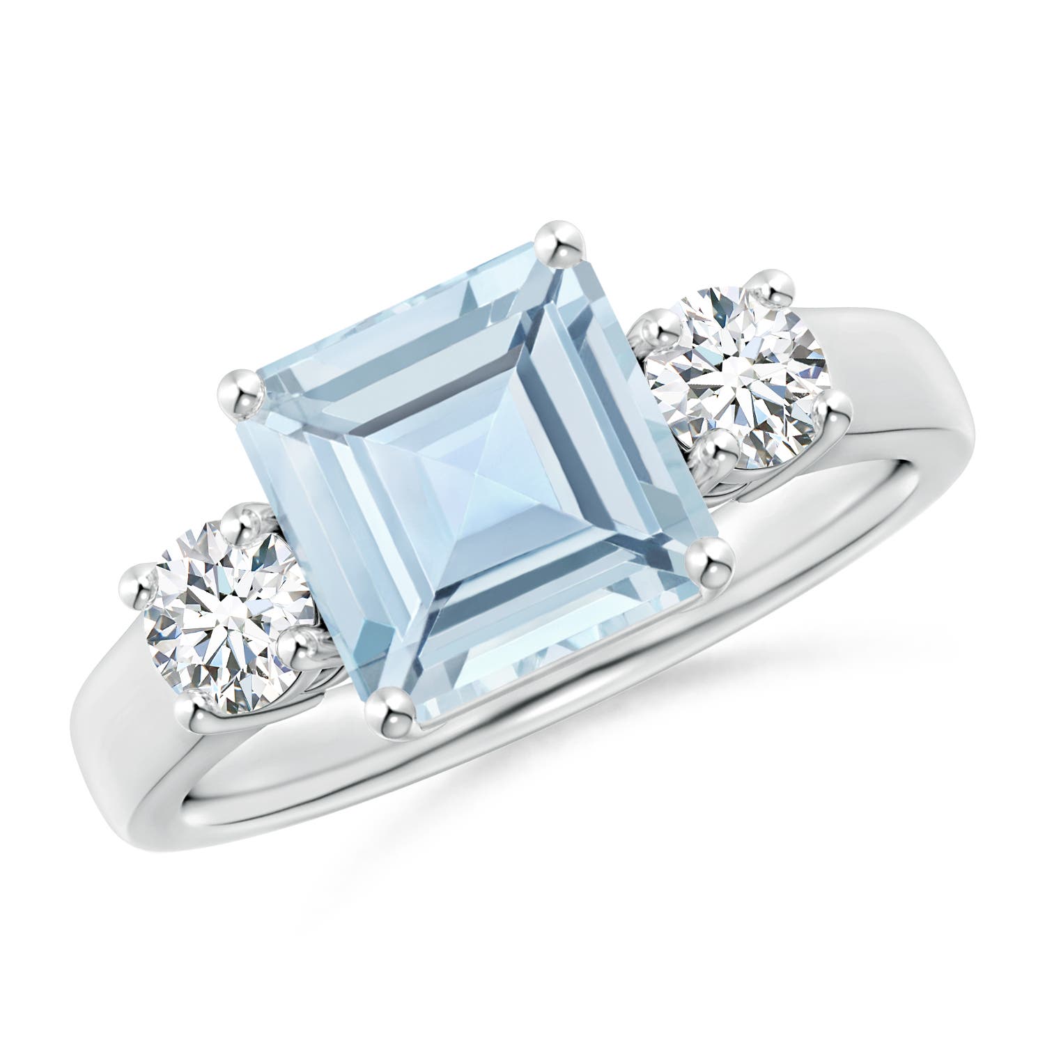 AA - Aquamarine / 2.46 CT / 14 KT White Gold