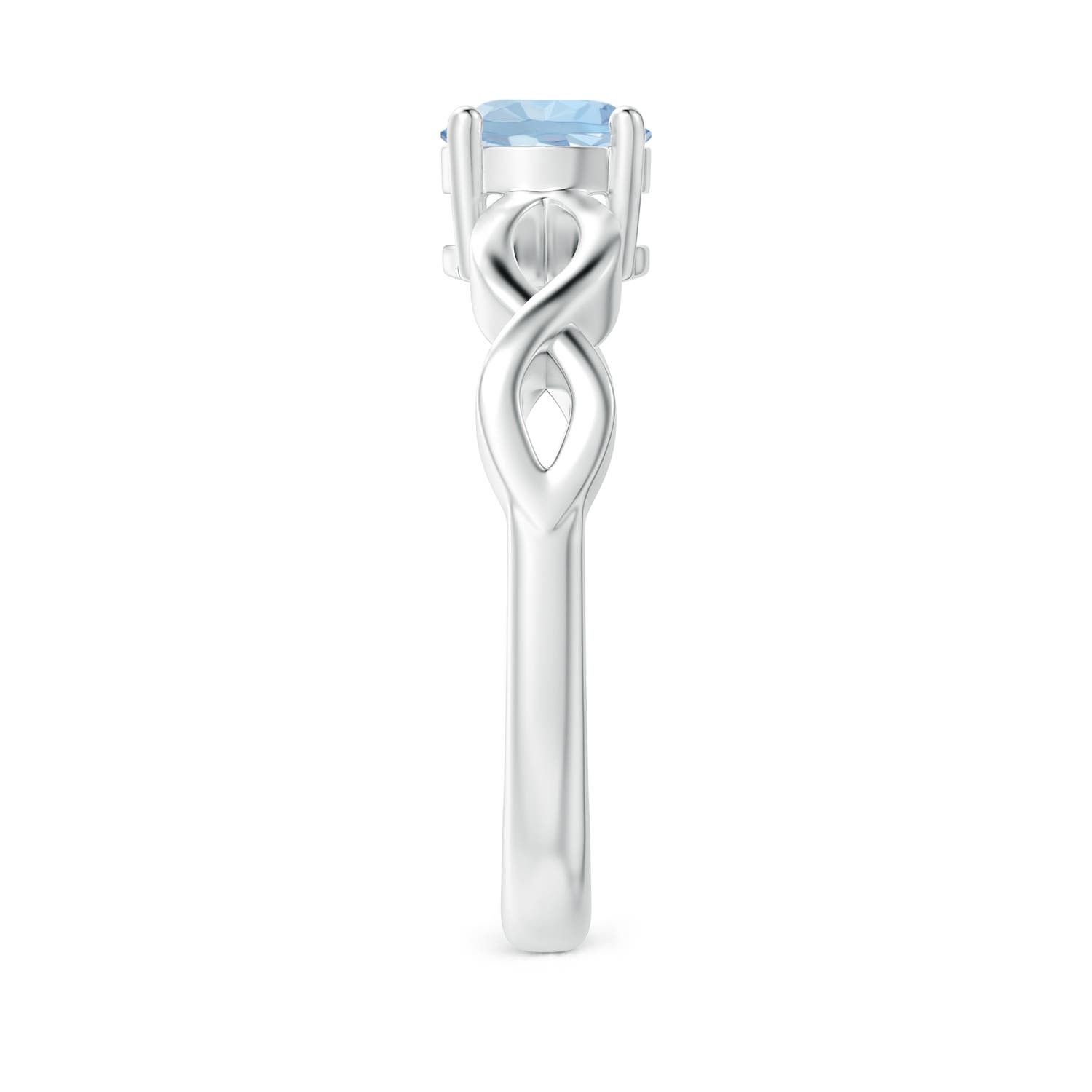 AA - Aquamarine / 0.72 CT / 14 KT White Gold