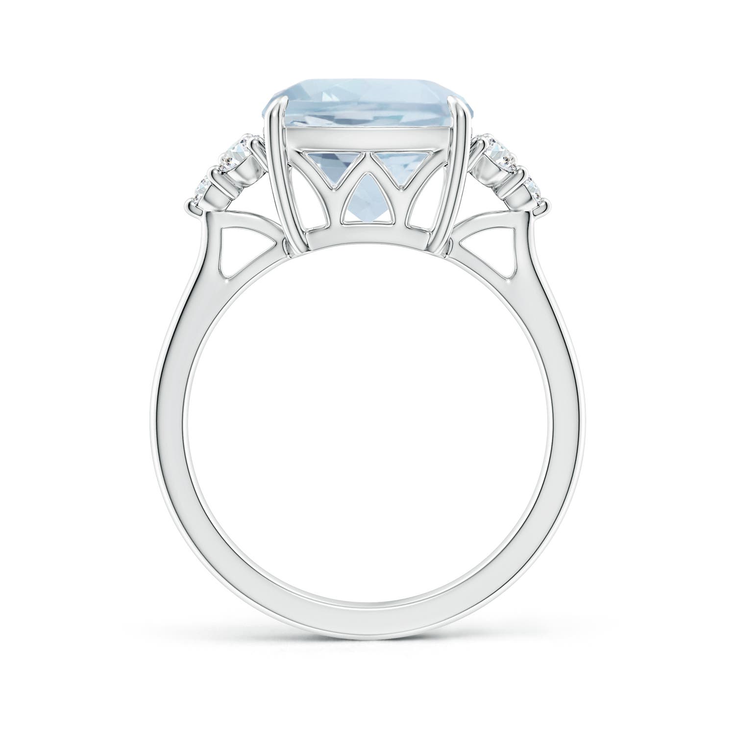 A - Aquamarine / 3.85 CT / 14 KT White Gold