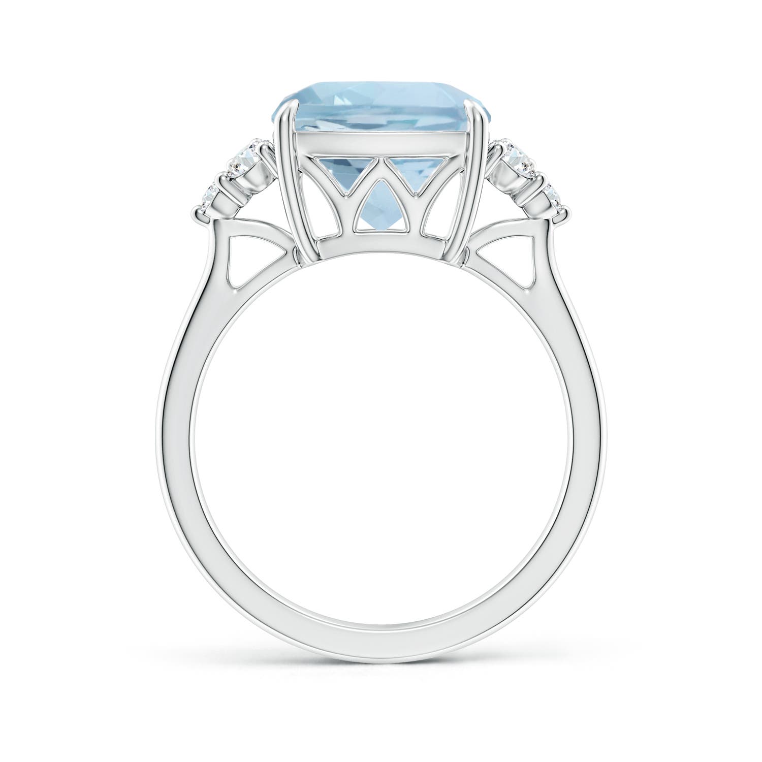 AA - Aquamarine / 3.85 CT / 14 KT White Gold