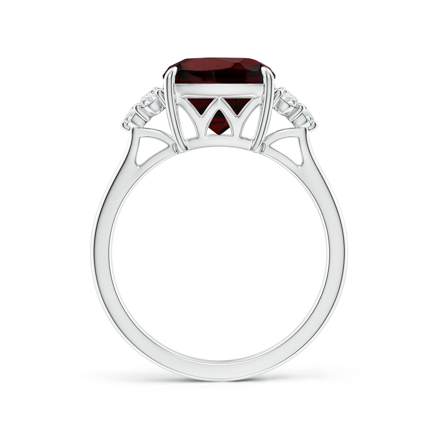 AA - Garnet / 3.86 CT / 14 KT White Gold