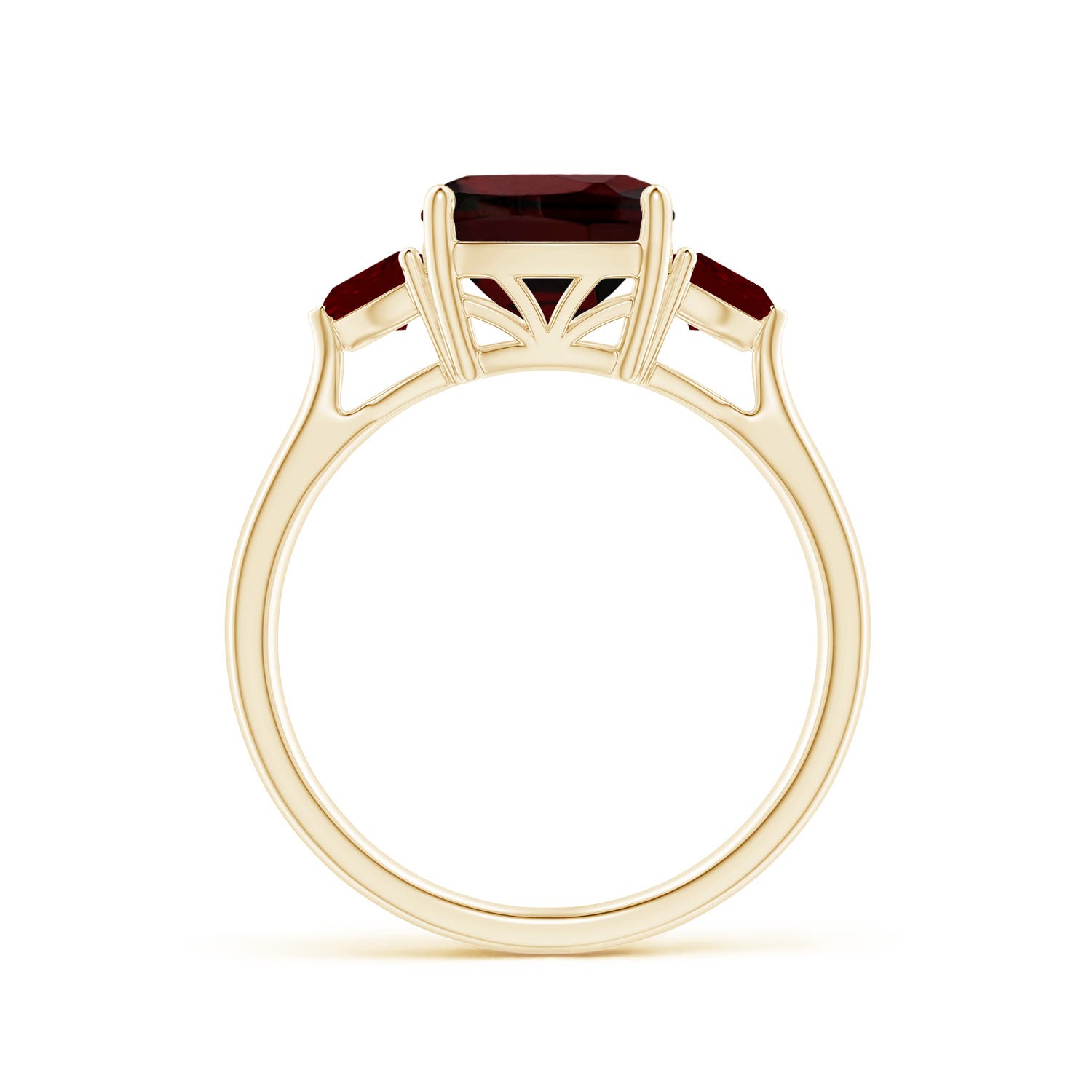 AA - Garnet / 3 CT / 14 KT Yellow Gold